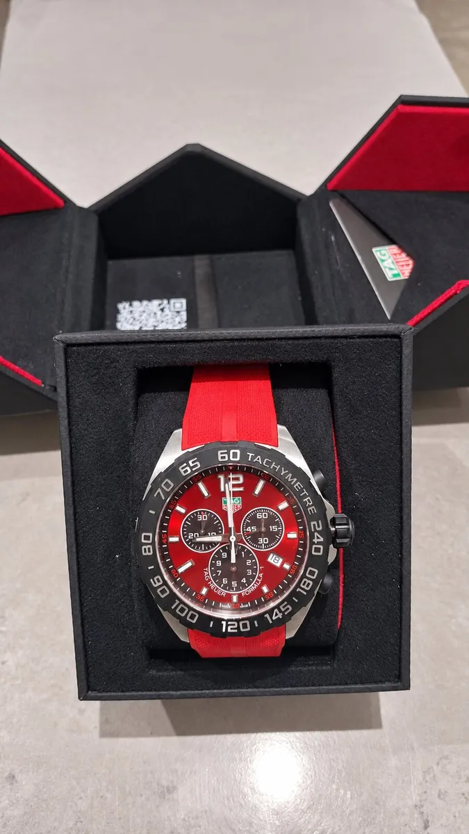 TAG Heuer F1 Red Dial 43MM Mens Watch - Image 2