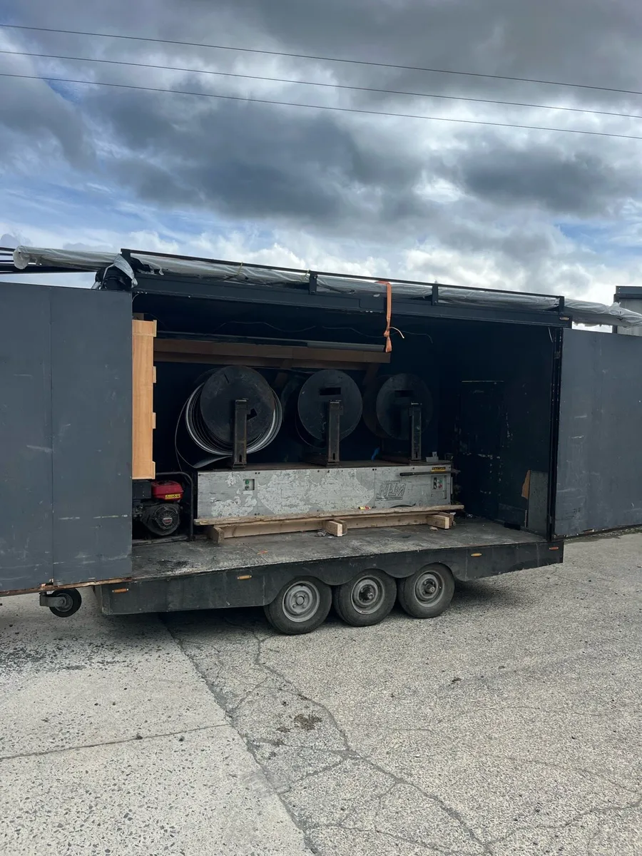 Tri axle box trailer - Image 3