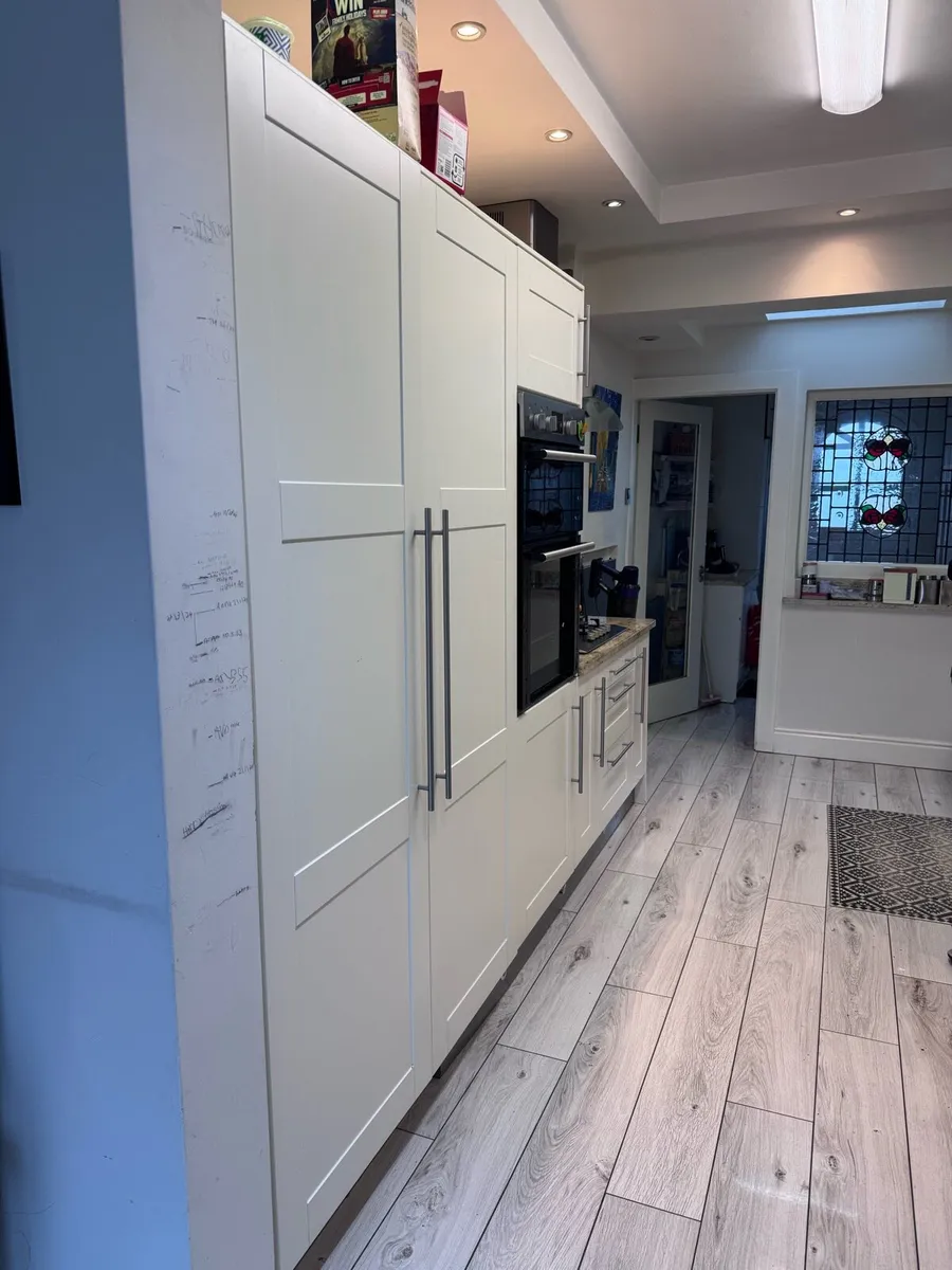 Ivory kitchen - Image 1