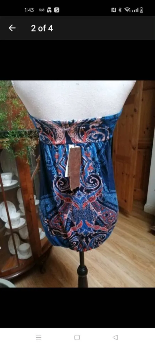 BERSHKA top with Stretch , new with tags size larg - Image 2