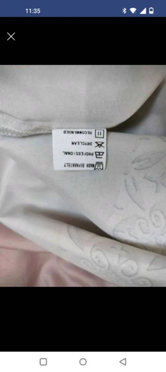 Pale pink top, new never worn. With lovely detail - Image 4