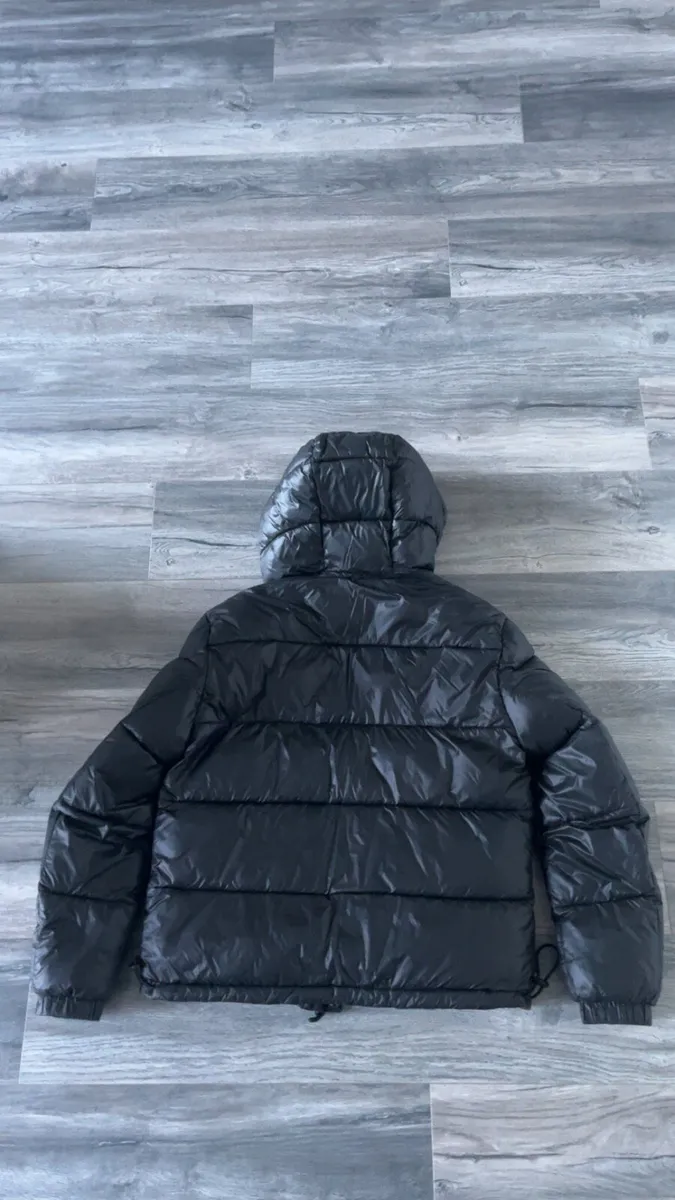 Hugo boss puffer - Image 3