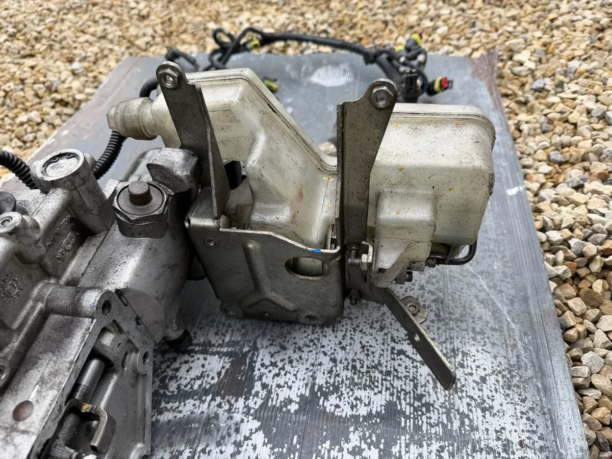 Fiat 500 Dualogic Actuator& Wiring - Image 4