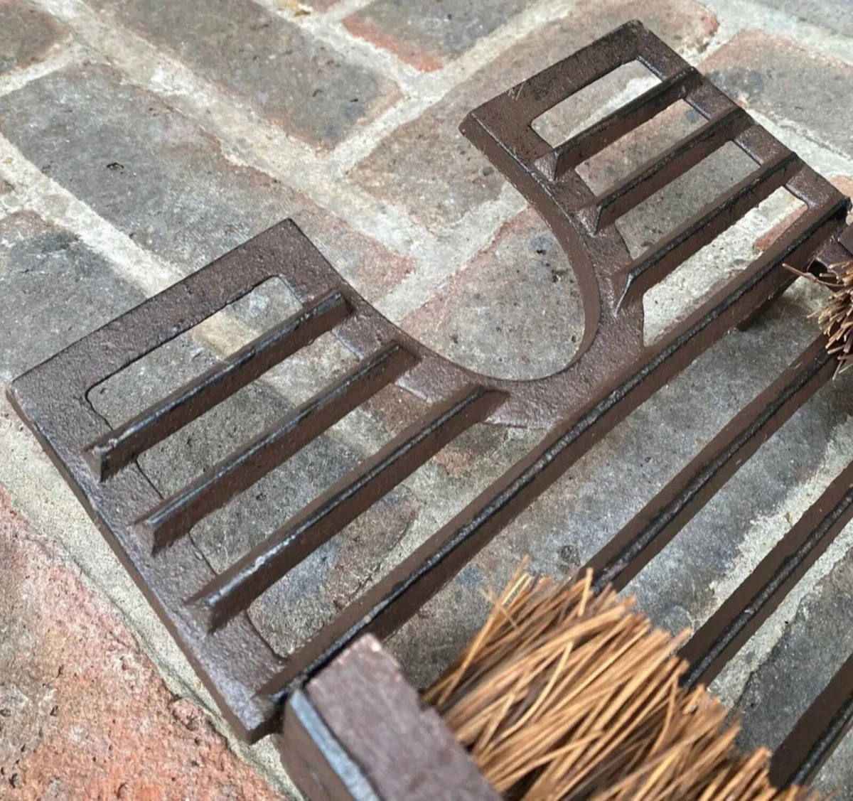 New Cast Iron Boot Scraper Remover - Image 4