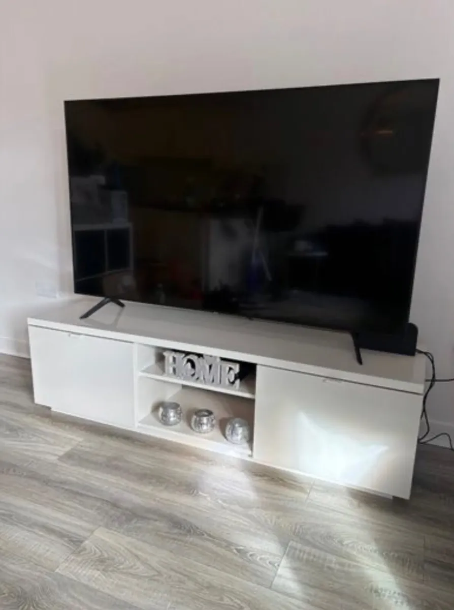 Tv stand with storage - Image 1