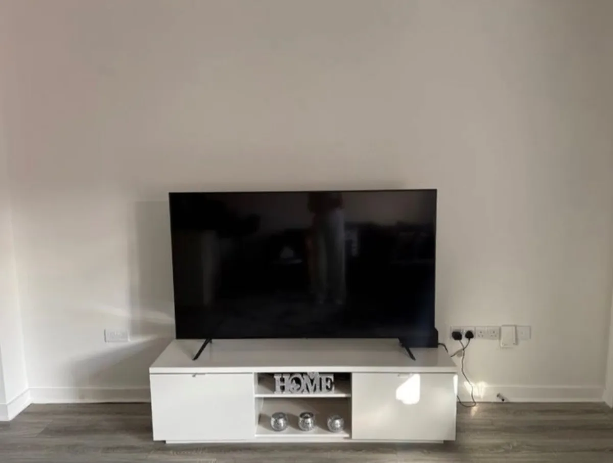 Tv stand with storage - Image 2