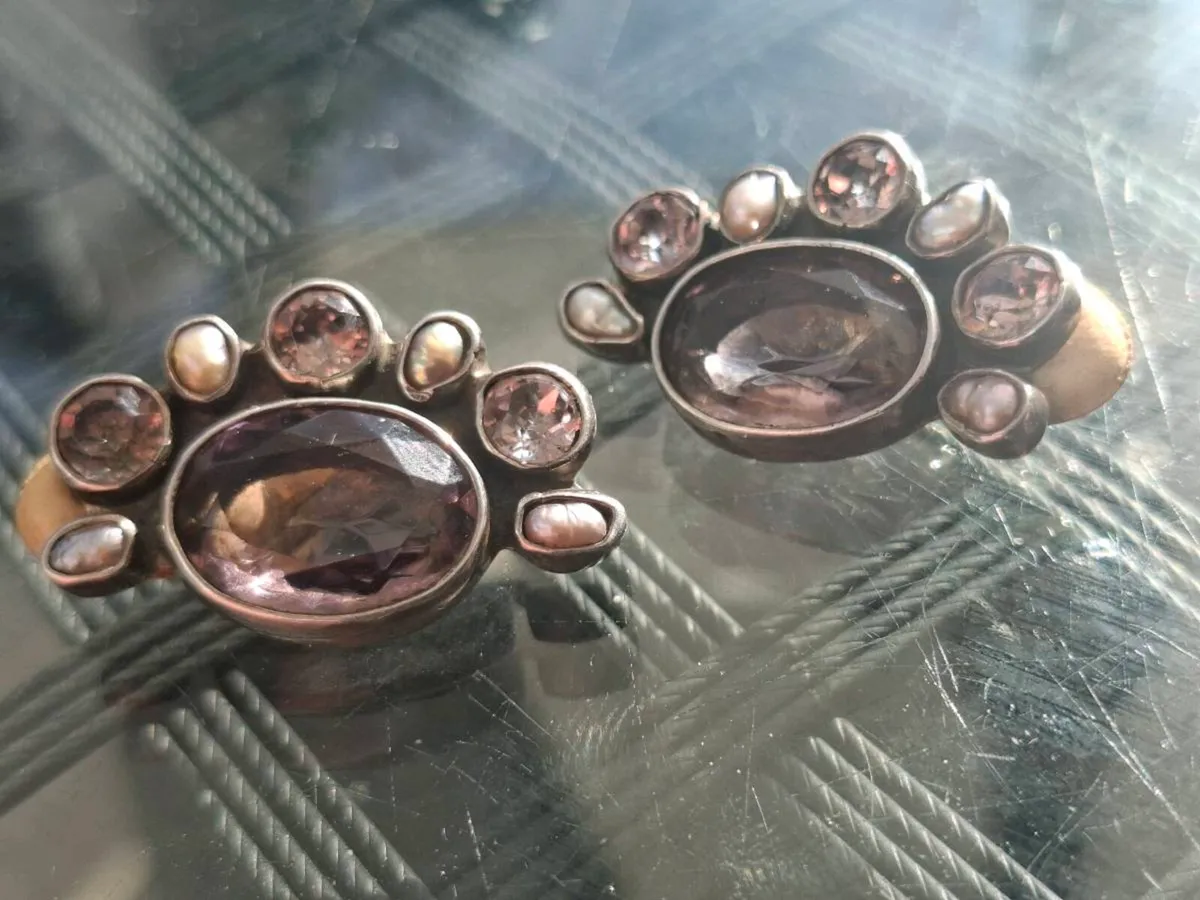 Beautiful pair of 1930's Sterling Silver Earrings - Image 3