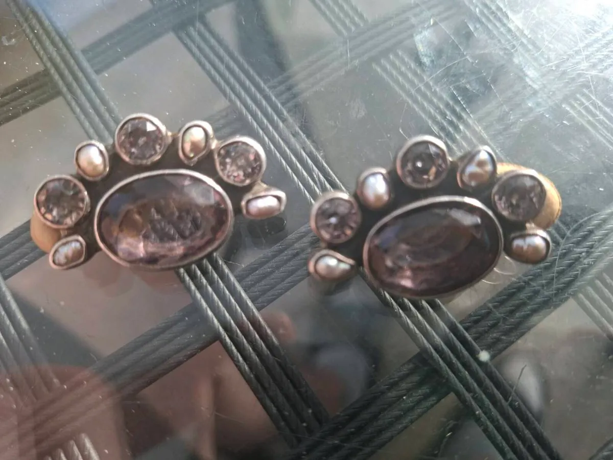 Beautiful pair of 1930's Sterling Silver Earrings - Image 4