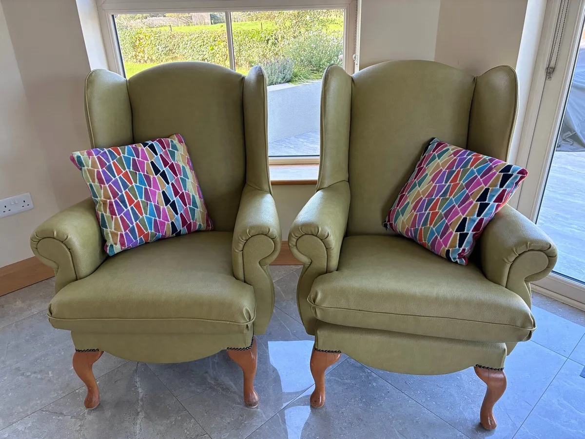 Pair of Queen Anne Chairs - Image 1