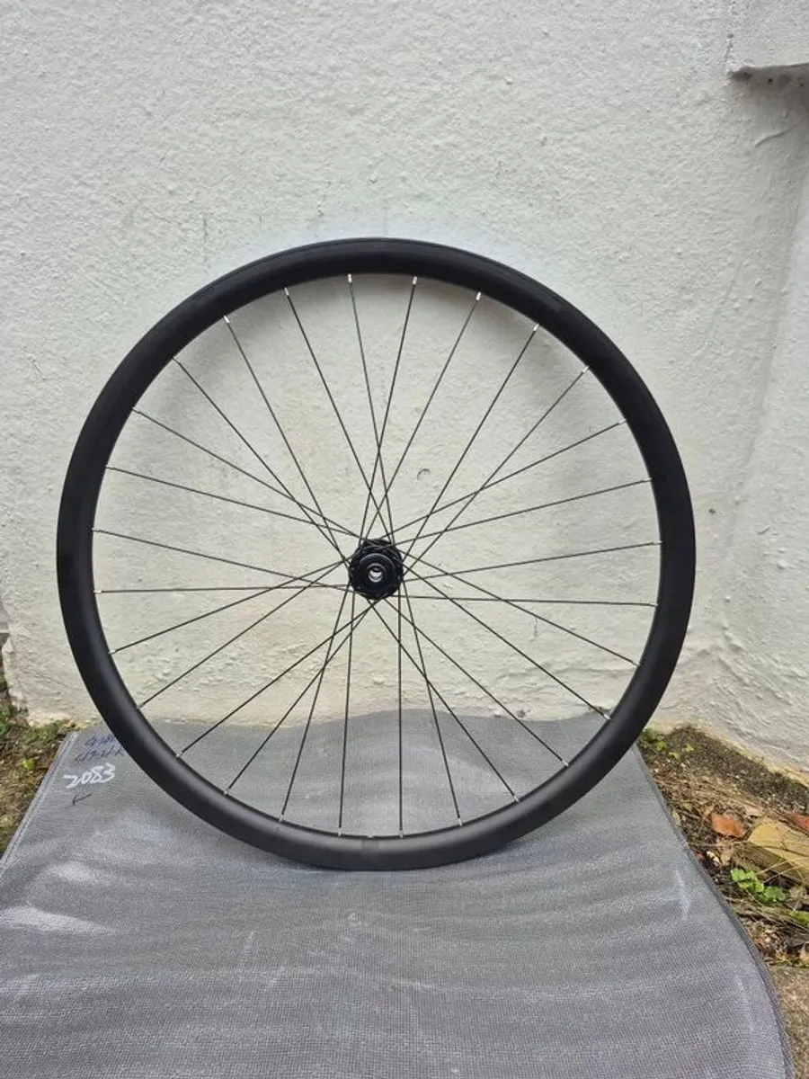 Cube attain race aluminium bare wheelset - Image 3