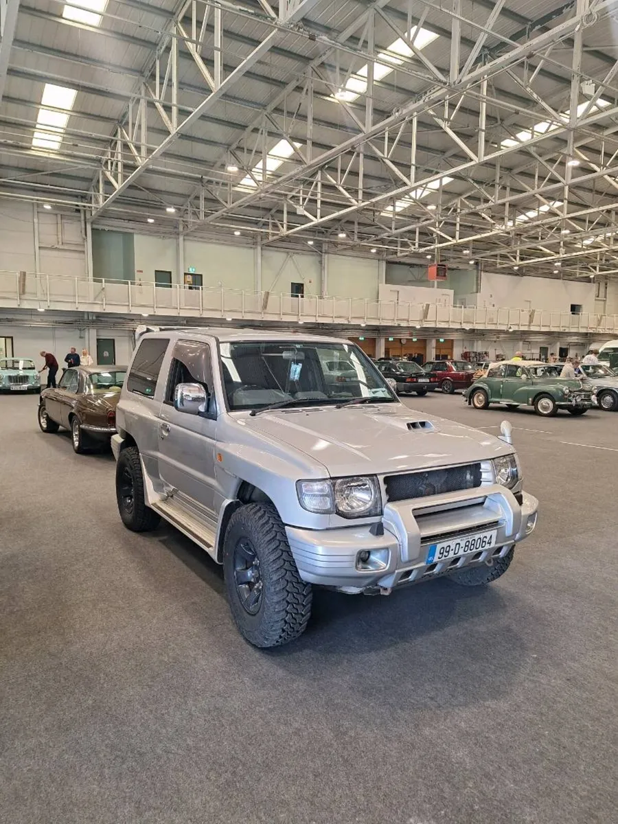Pajero - Image 1