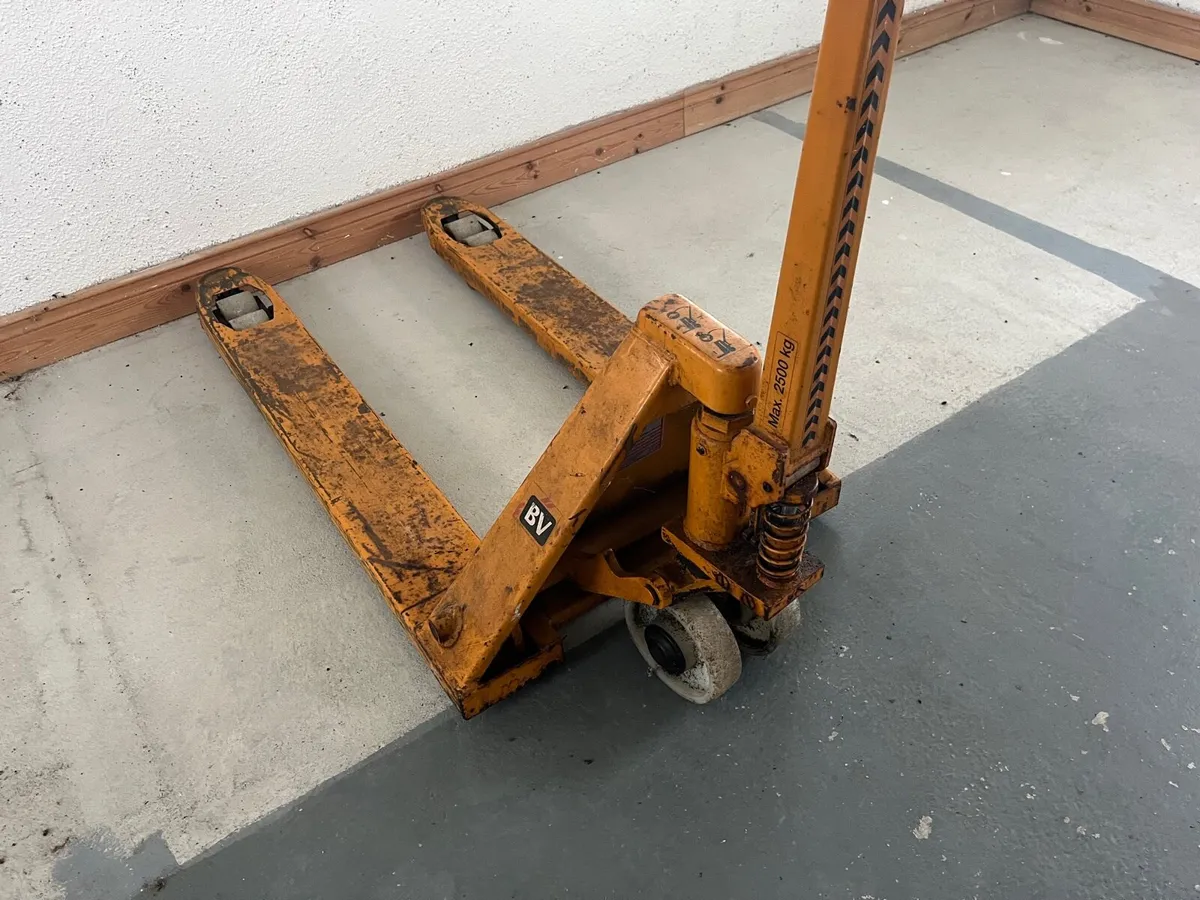 Pallet fork - Image 1