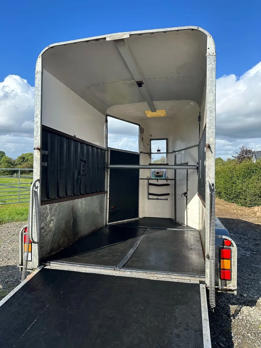 Bateson Deauville Horse Trailer - Image 2