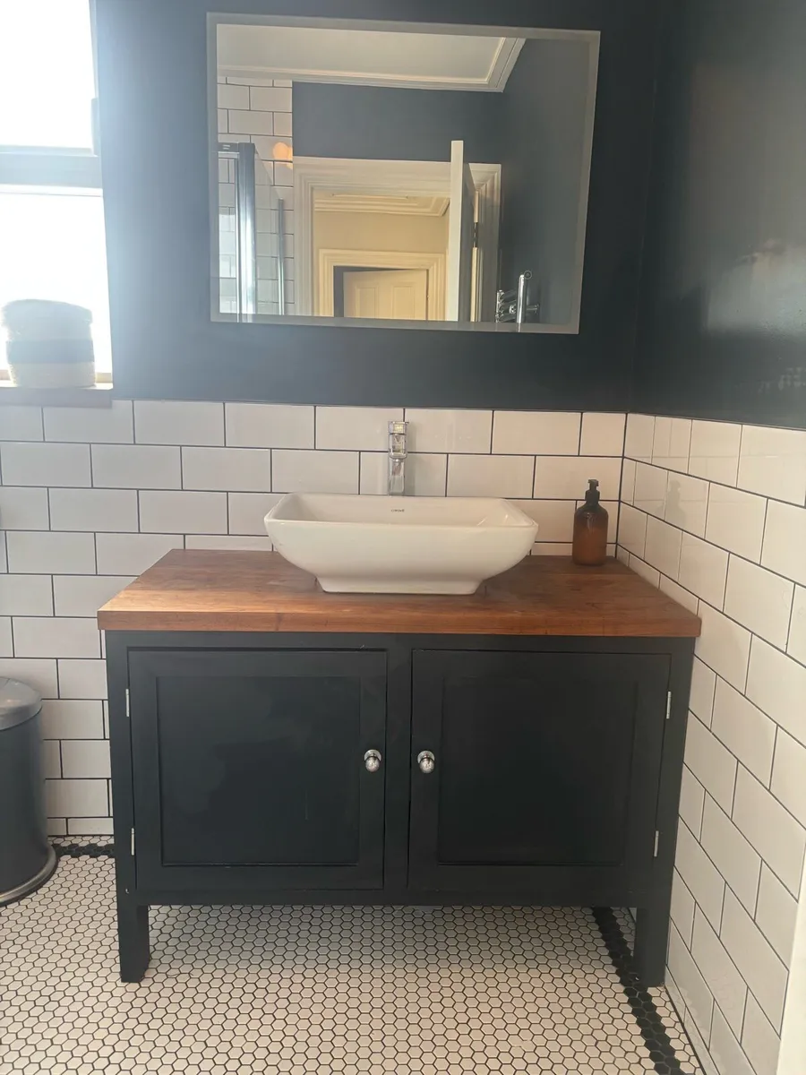 Solid wood Bathroom vanity with basin & tap - Image 3