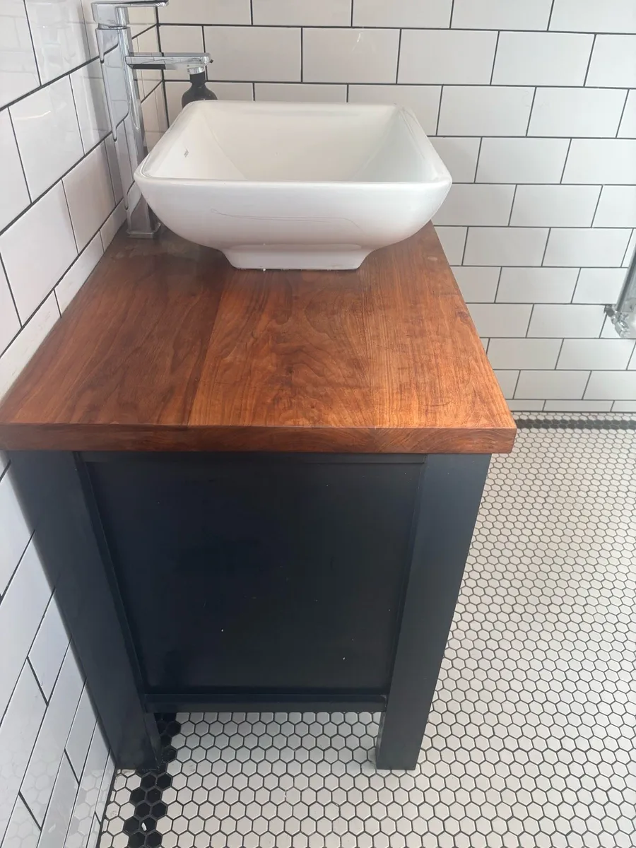 Solid wood Bathroom vanity with basin & tap - Image 4