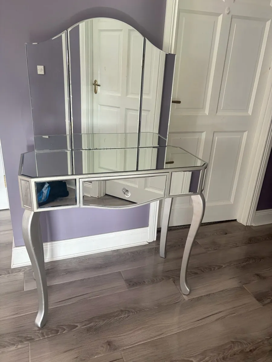Vanity mirrored - Image 2