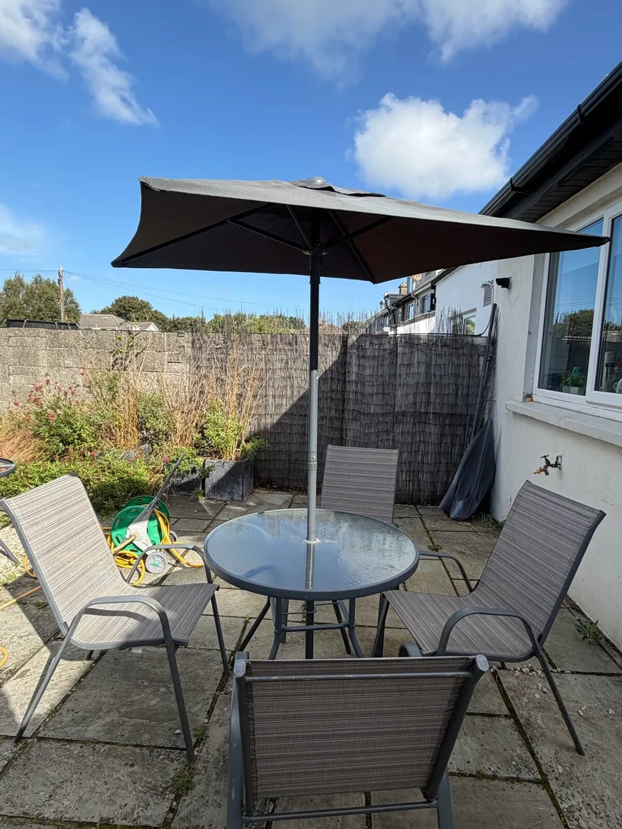 Garden Table, Parasol & 4 Chairs - Image 2