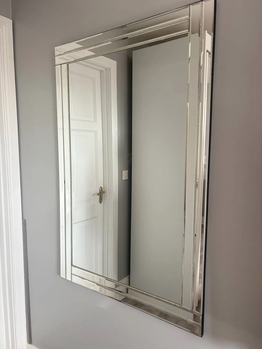 Mirror - Image 1
