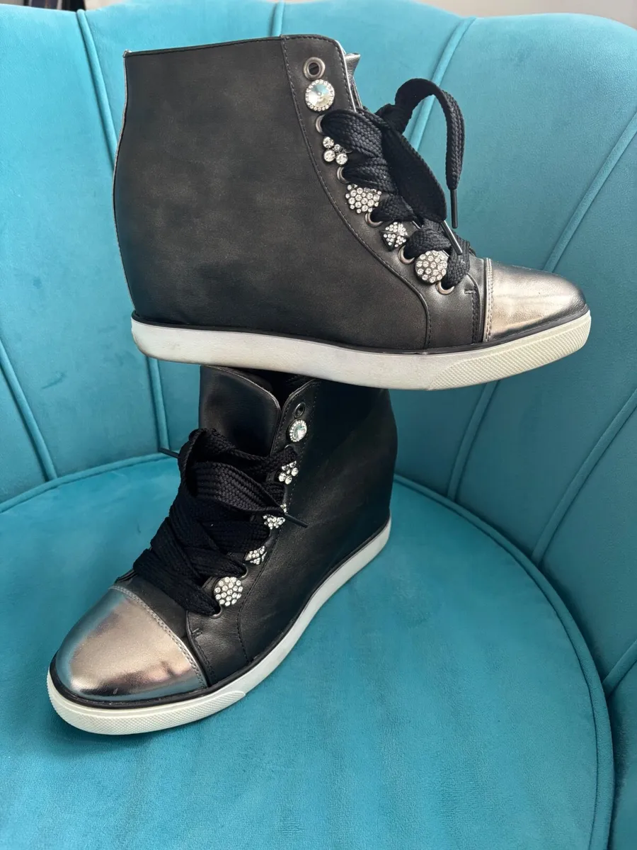 Brand new shoes- size UK7 - Image 3