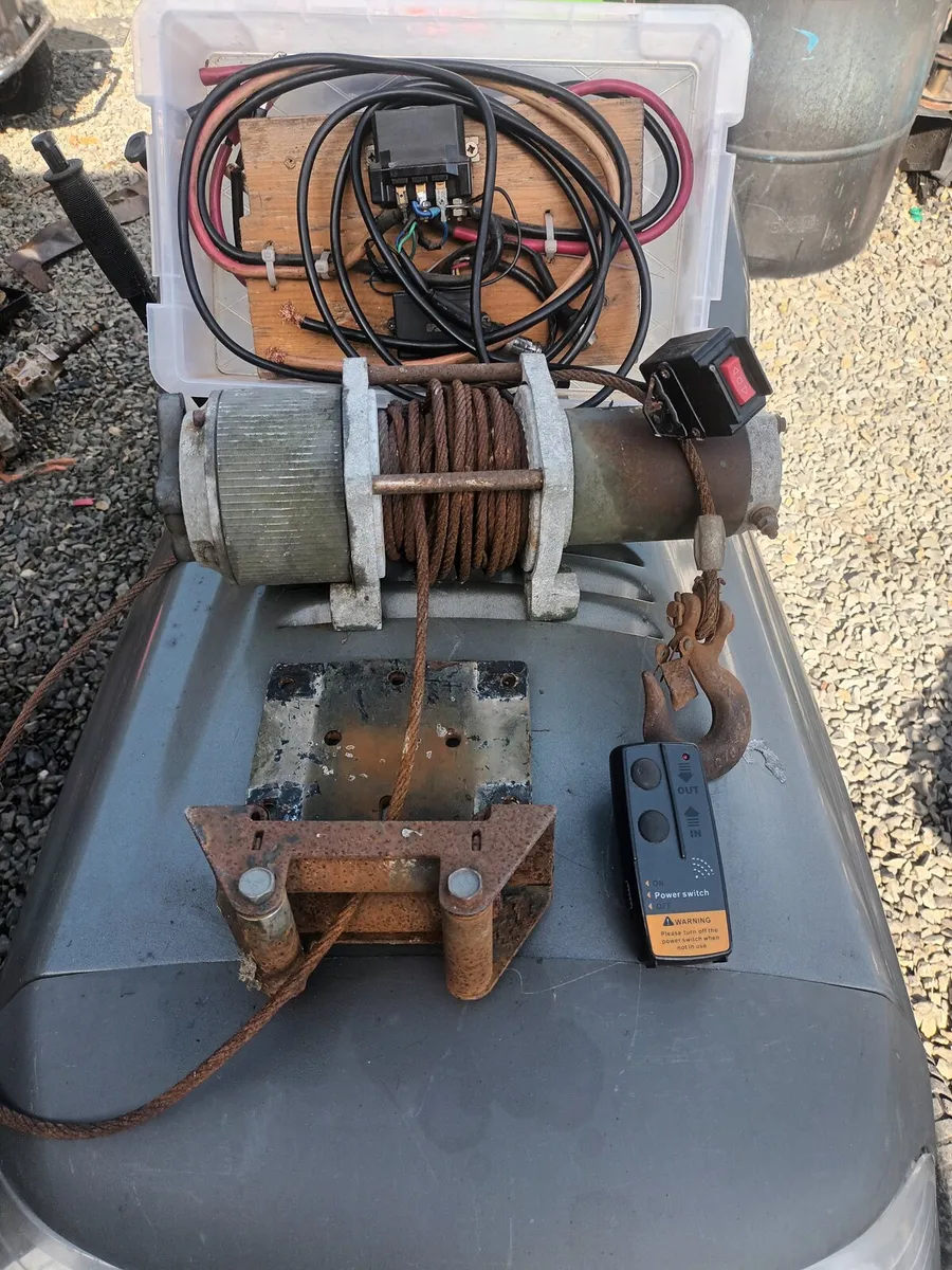 3000lb Winch - Image 2