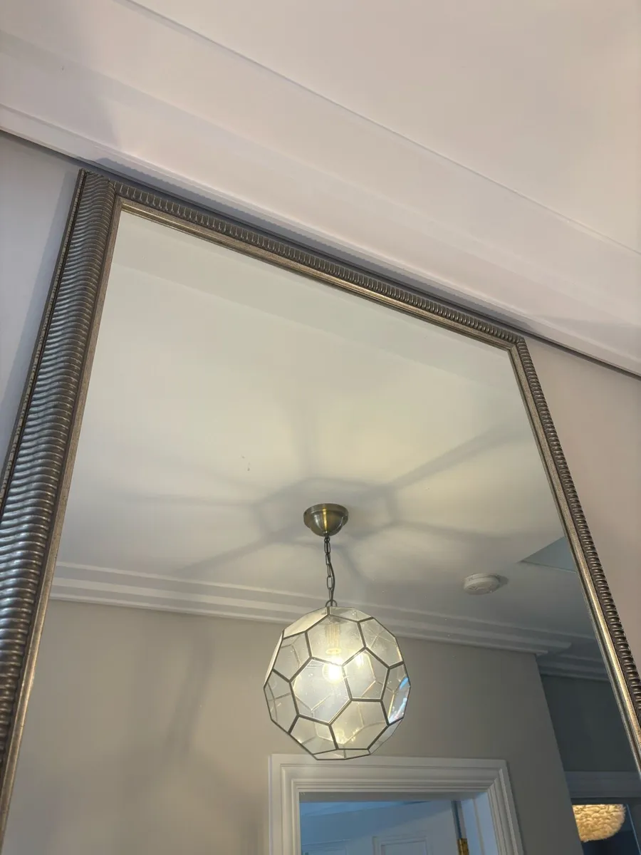 Large gold tone mirror - Image 3
