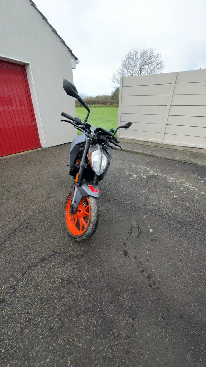 (BIKE IS ON IRISH PLATES NOW)2023 KTM DUKE 125 - Image 3
