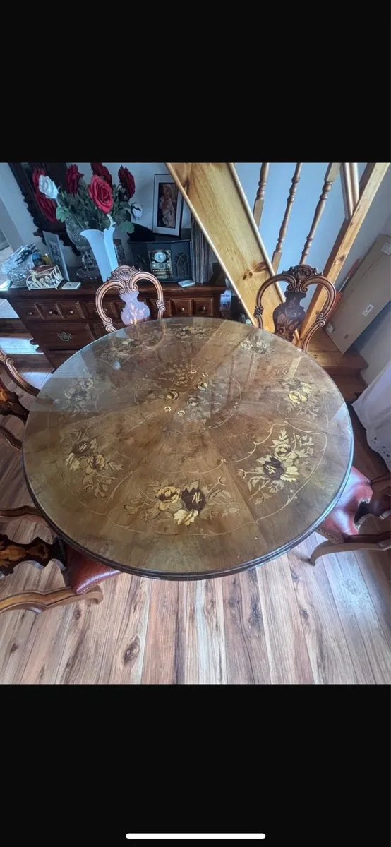Vintage table and chairs - Image 3