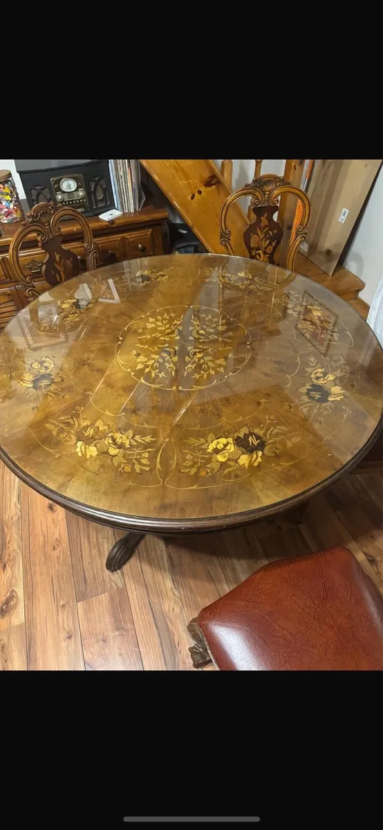 Vintage table and chairs - Image 1