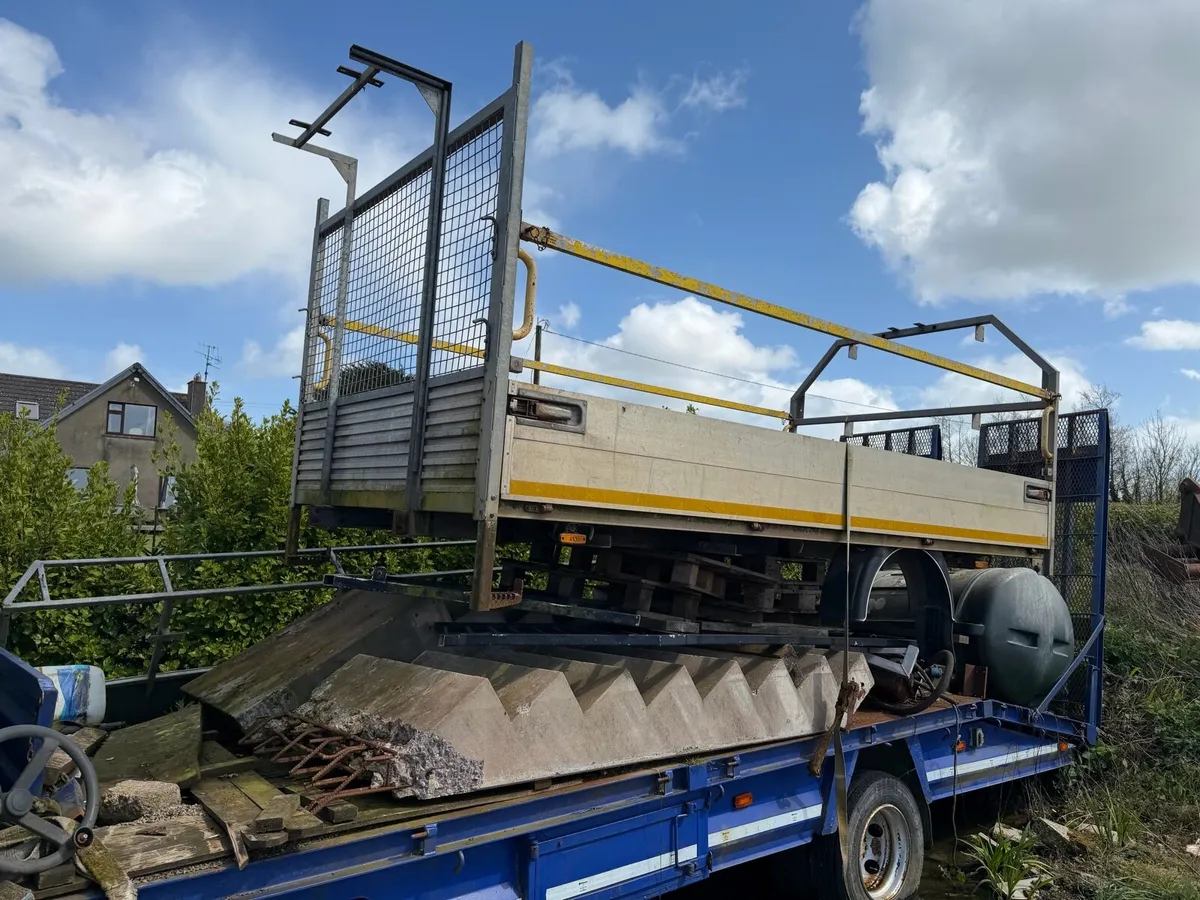 Curtain side body for sale off daf lf 20 ft clean - Image 2