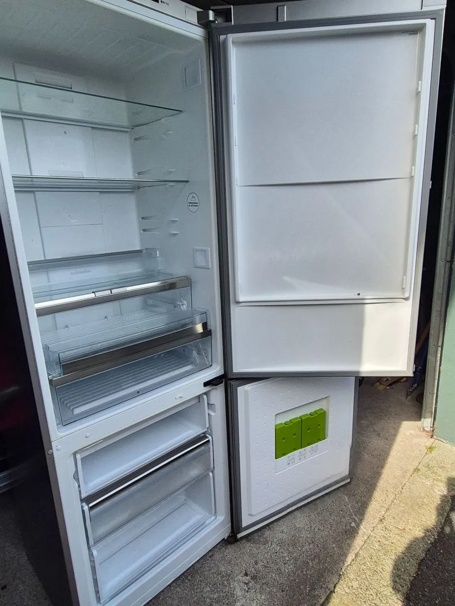 Fridge/ freezer - Image 4