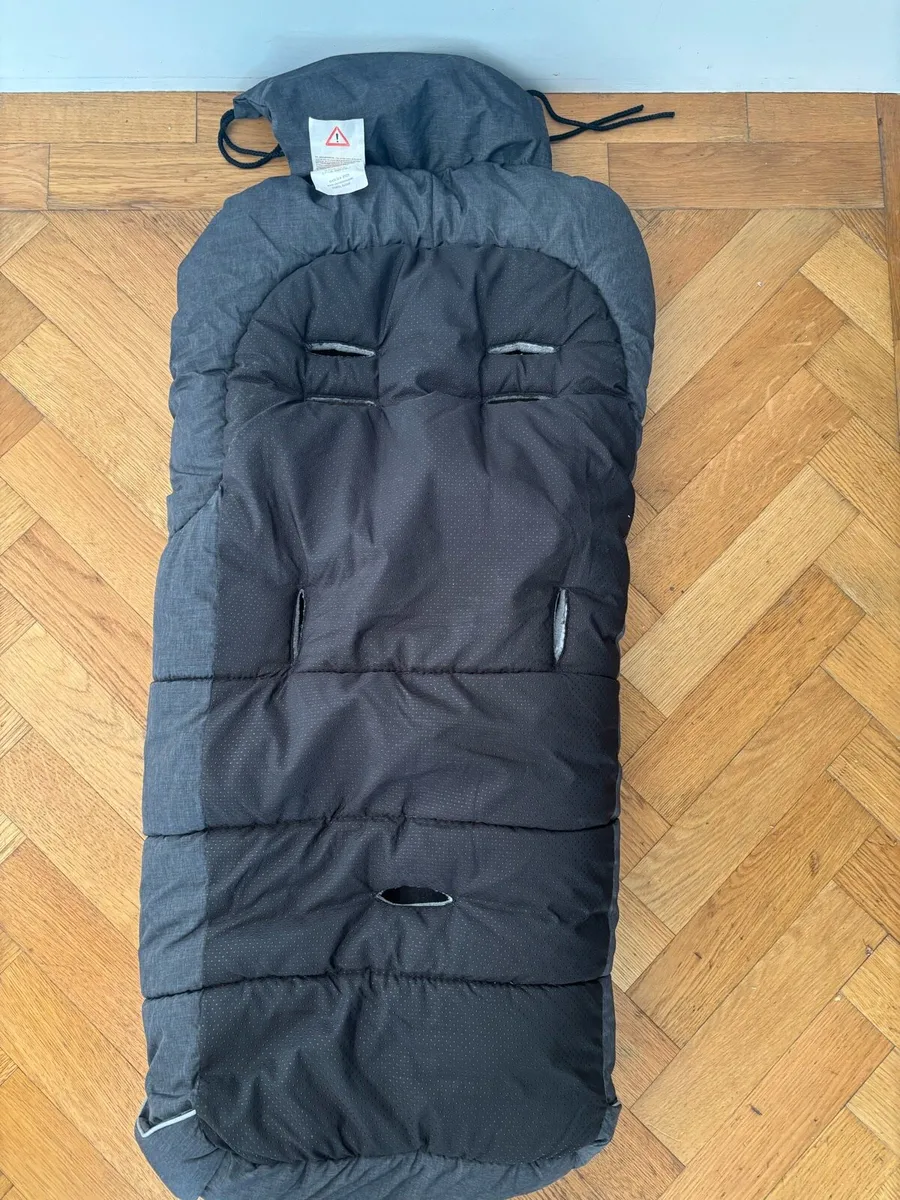 Clevamama universal Footmuff for pram - Image 4