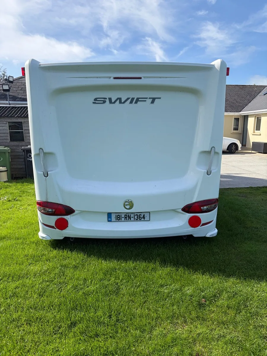 2011 Swift challenger 625 - Image 4