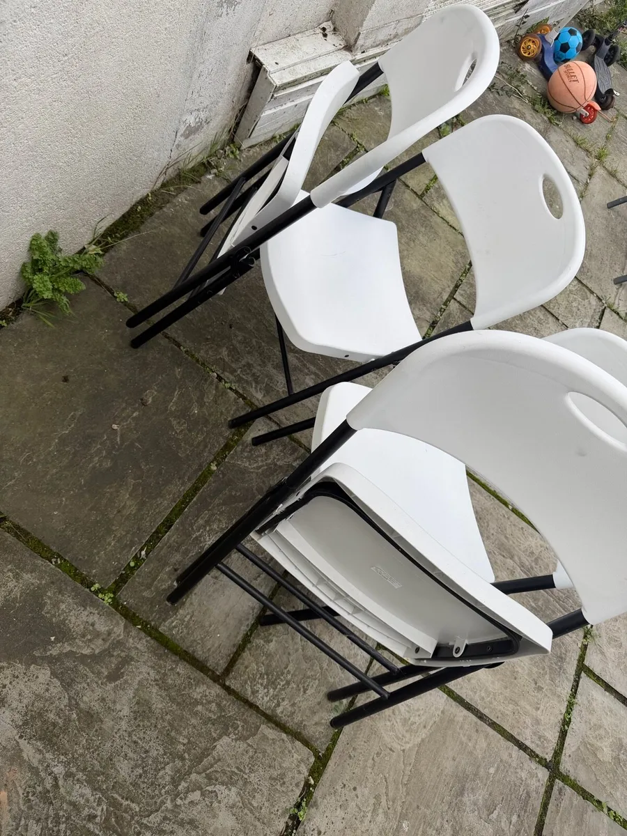 4 Folding Chairs – Excellent Condition - Image 2