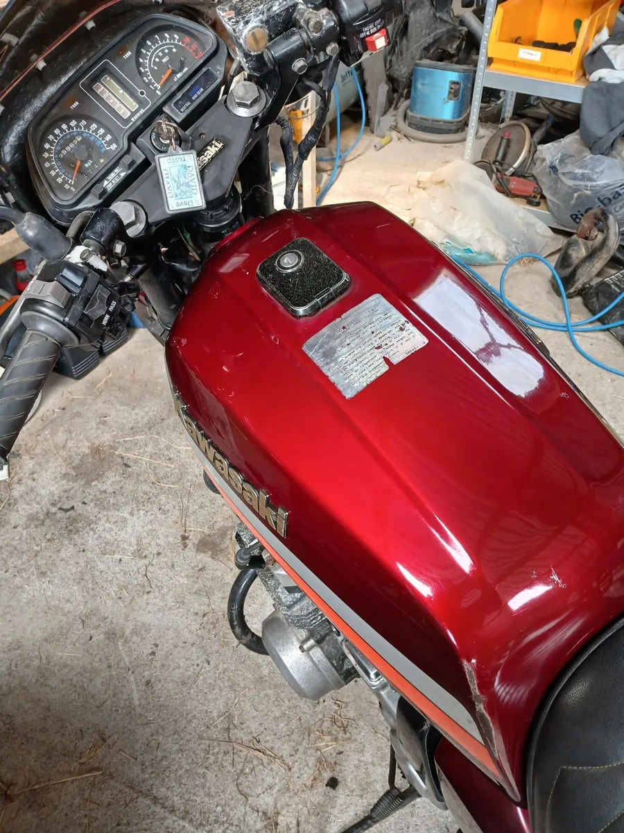 Kawasaki gt 750 1986 - Image 2