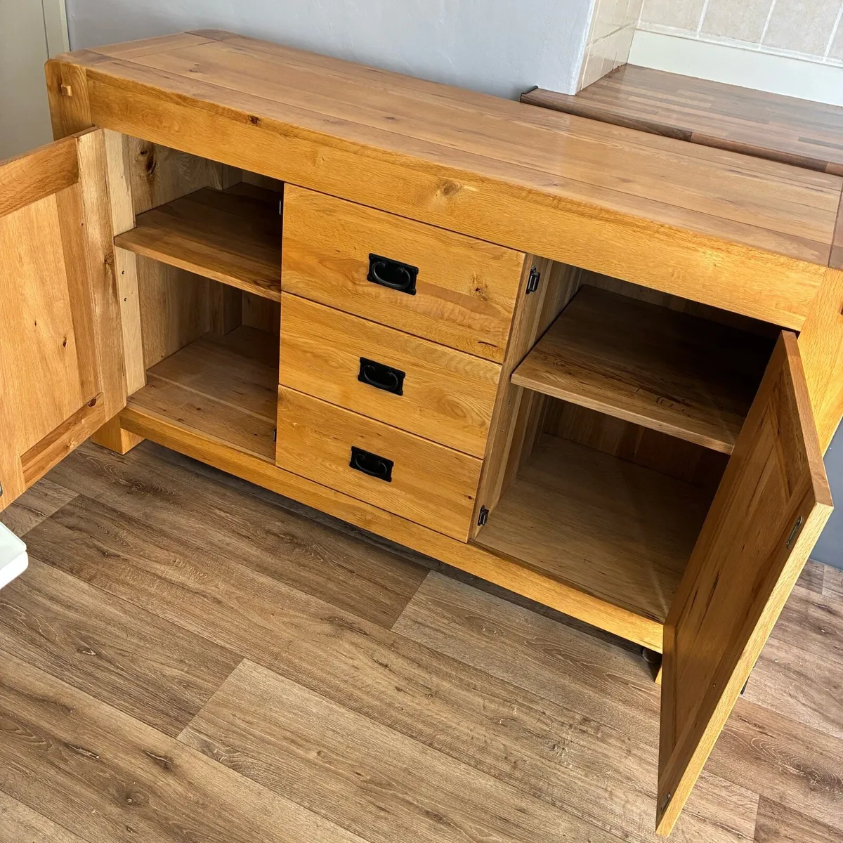 Fab! 💯% solid Oak Sideboard & Tall Display Unit - Image 4