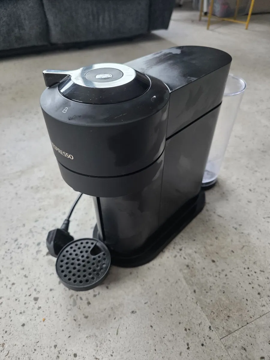 Nespresso Virtuo Coffee Machine - Image 3