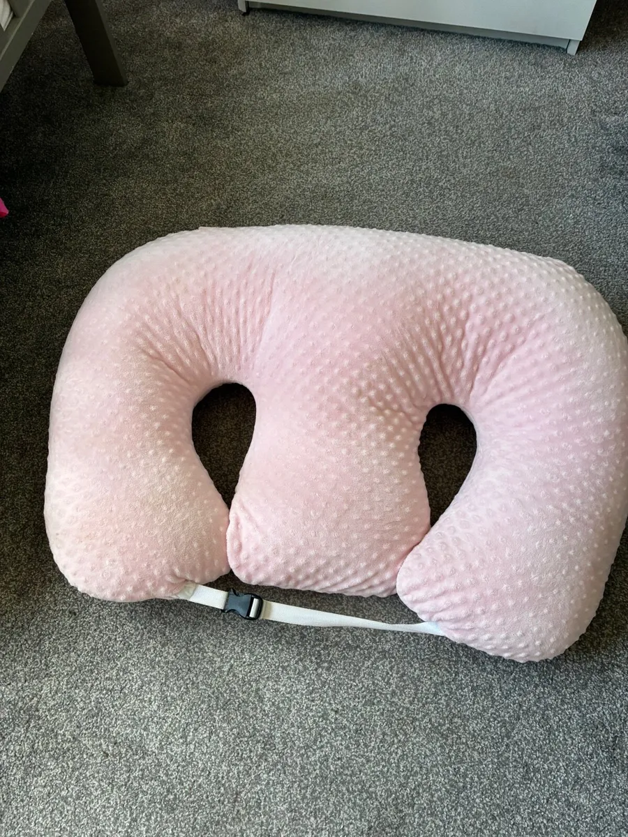 Twin Z Feeding pillow