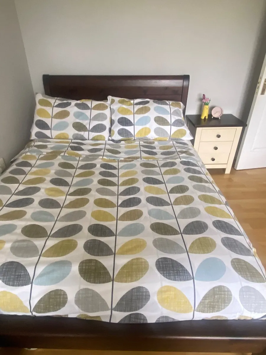 Bed - Image 2