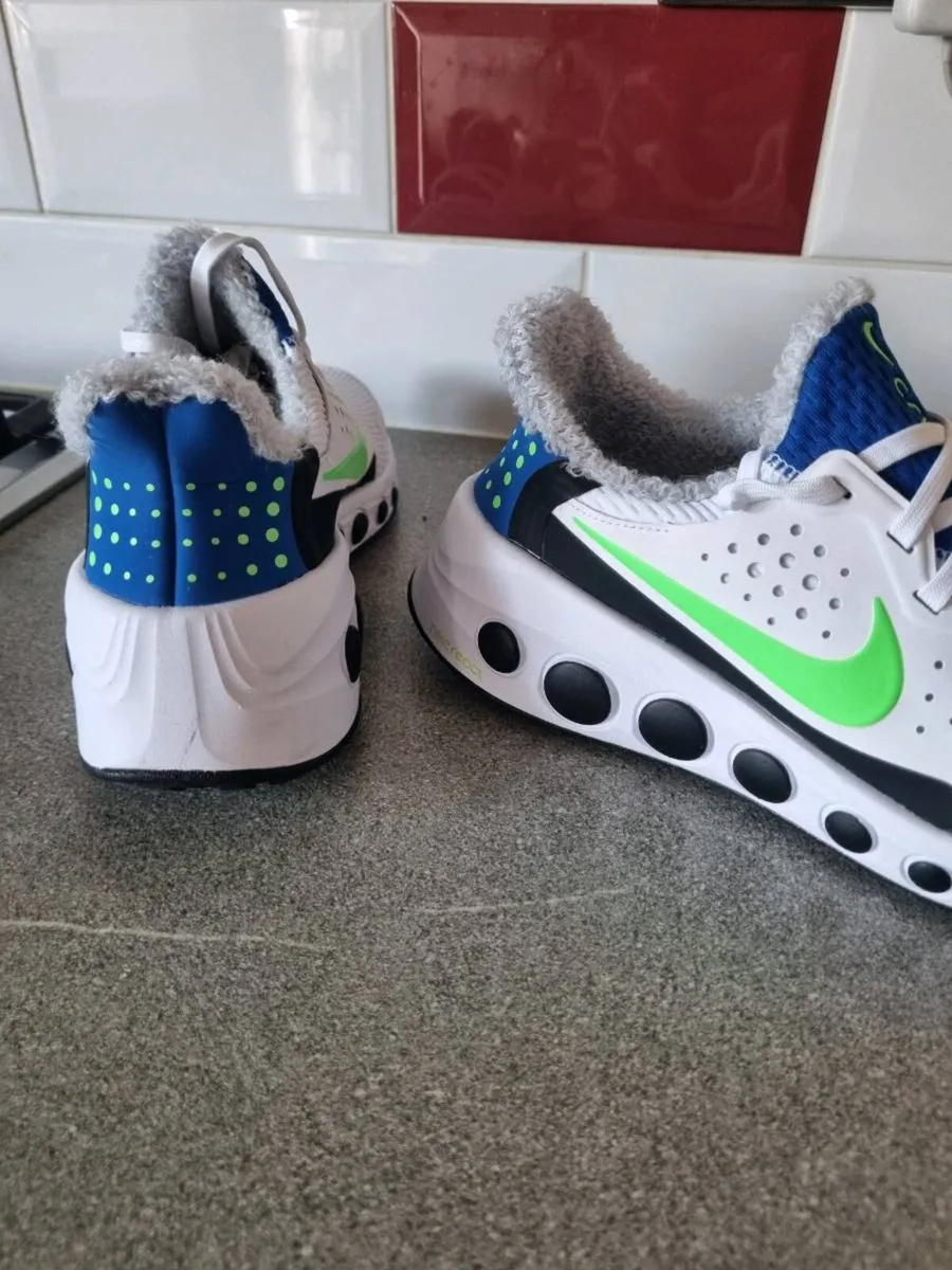 Nike  runners - Image 3