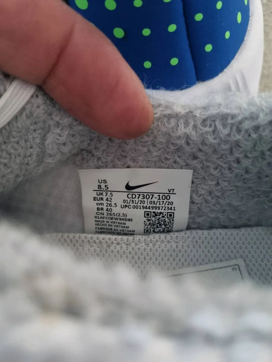 Nike  runners - Image 4