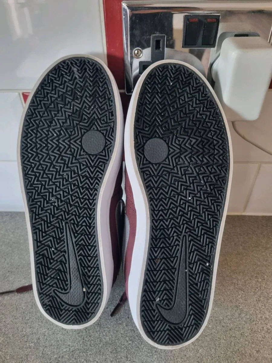 Nike runners - Image 4