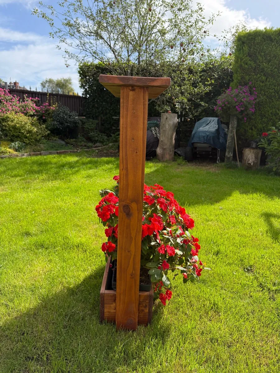 Handmade ‘Welcome’ Sign Planter - Image 2