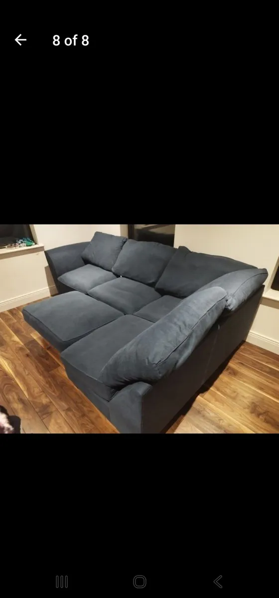 Couch - Image 2
