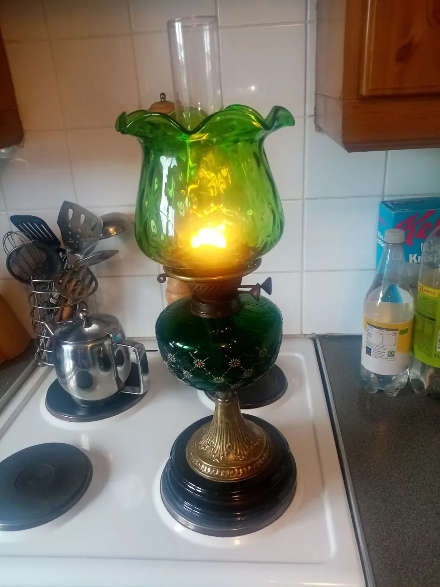 Vintage oil Lamp - Image 4