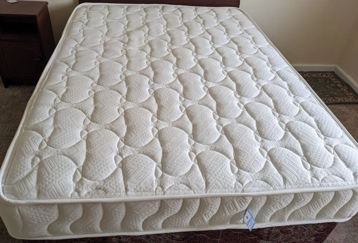 Free Double Mattress - Image 2
