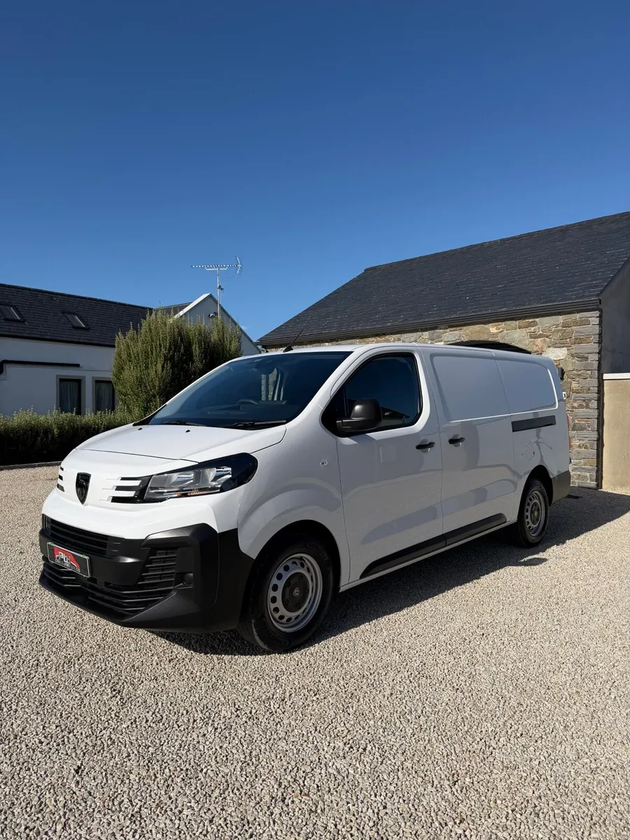 2025 (25) Peugeot Expert Professional - Image 3