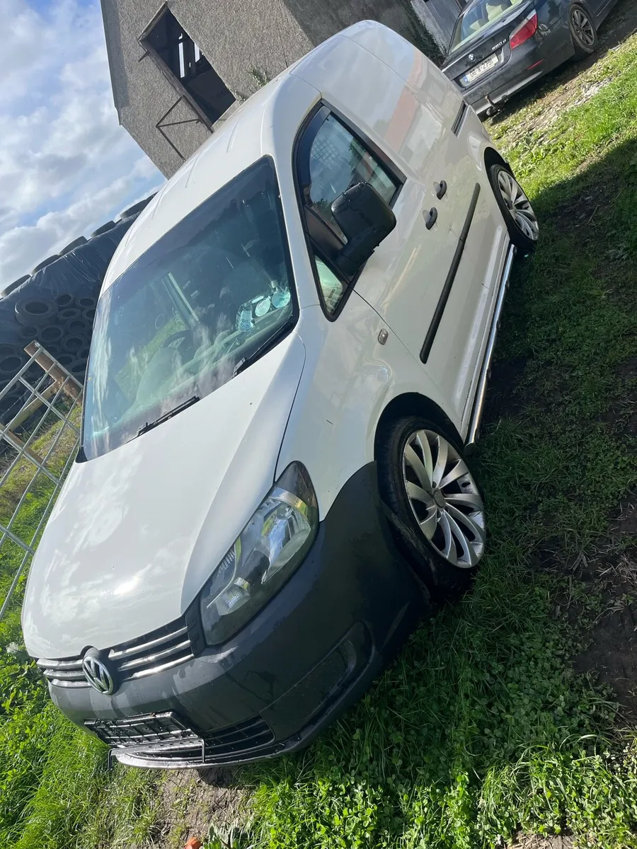 Caddy van - Image 4