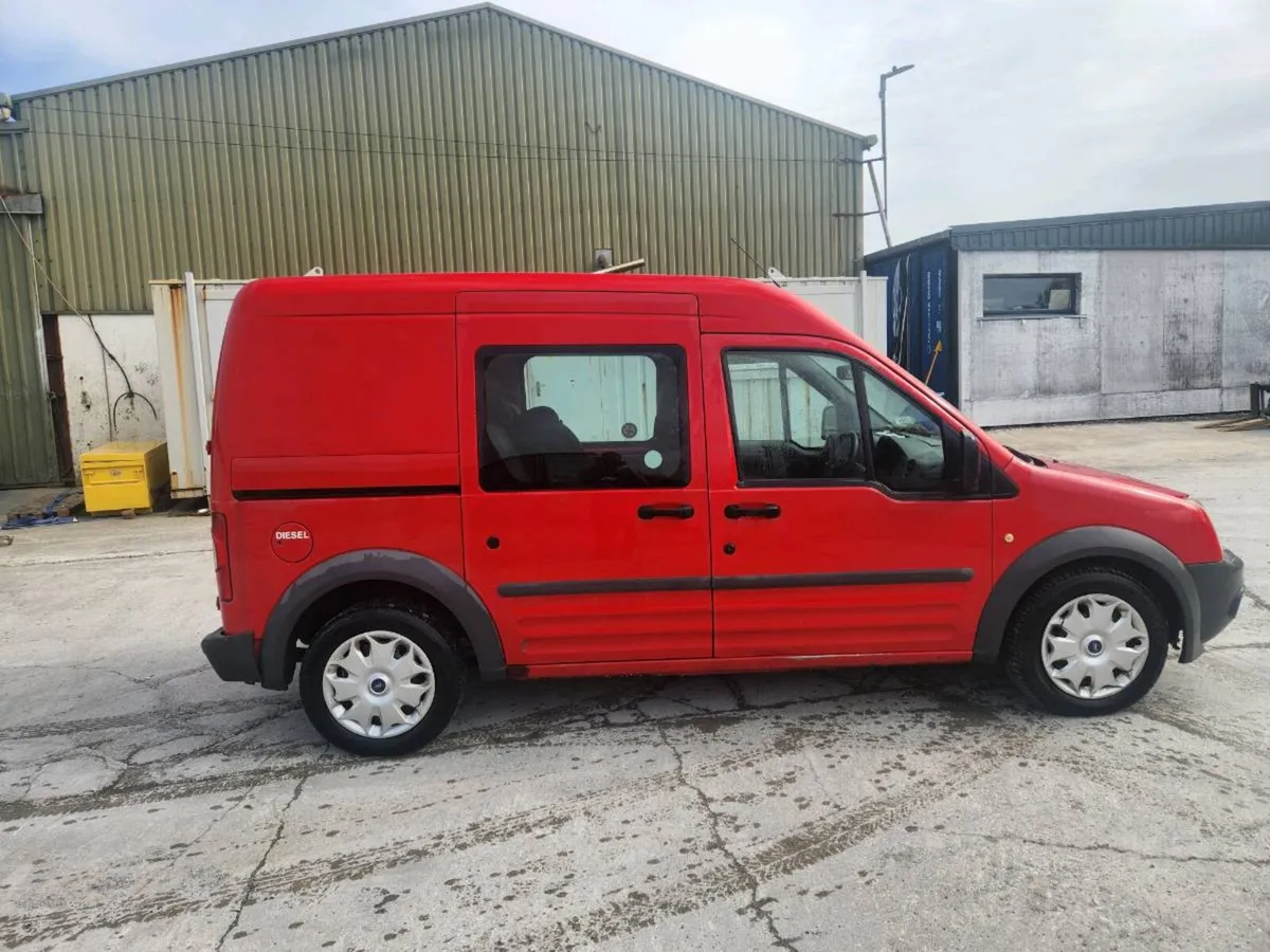 Ford Transit connect Crew Cab - Image 4