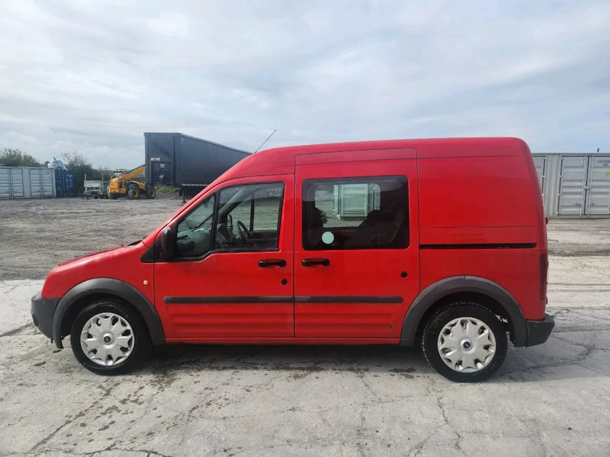 Ford Transit connect Crew Cab - Image 3