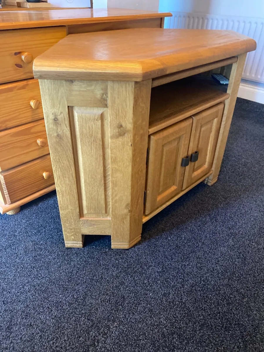 Oak corner tv unit - Image 4